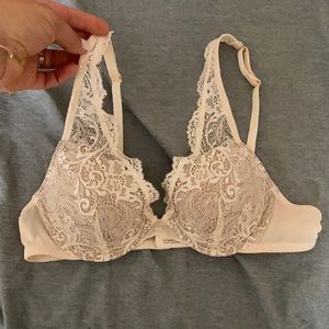 Lace Contour Plunge Bra